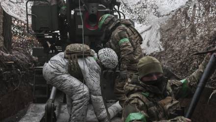 Ukraińscy żołnierze w Donbasie. Fot. PAP/EPA/OLEG MOVCHANIUK