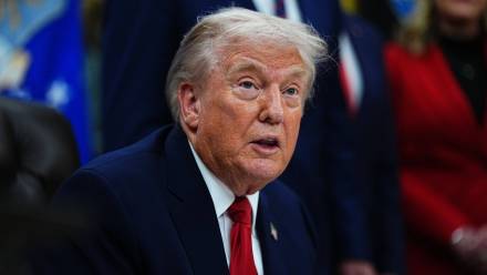 Prezydent Donald Trump. Fot. PAP/EPA/AARON SCHWARTZ / POOL