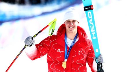 Szwajcarski alpejczyk Franjo von Allmen. Fot. PAP/EPA/ANNA SZILAGYI