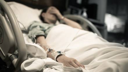 Większość zachorowań łączona jest z uczęszczanym przez studentów Uniwersytetu Kent nocnym lokalem Club Chemistry w Canterbury. Fot. Adobe Stock/kieferpix (zdjęcie ilustracyjne)