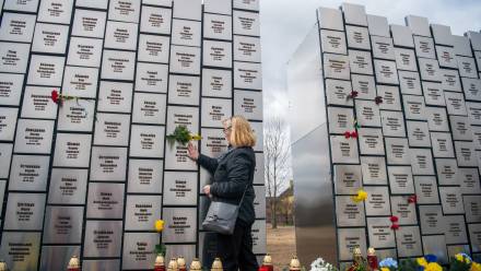 Uroczystości żałobne w Buczy k. Kijowa Fot. PAP/Vladyslav Musiienko