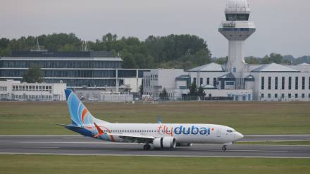 Samolot lini Flydubai na lotnisku Okęcie. Zdj. ilustracyjne. Fot. PAP/Paweł Supernak