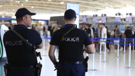 Lotnisko na Cyprze, zdjęcie ilustracyjne. Fot. PAP/EPA/ALEX MITA