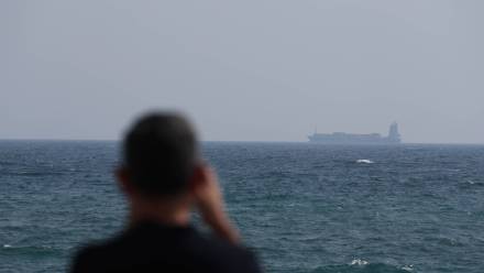 Kontenerowiec u wybrzeży Zjednoczonych Emiratów Arabskich, zdjęcie ilustracyjne, fot. PAP/EPA/ALI HAIDER