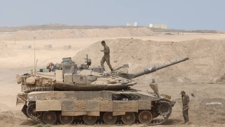 Izraelski czołg (zdjęcie ilustracyjne). Fot. EPA/ABIR SULTAN