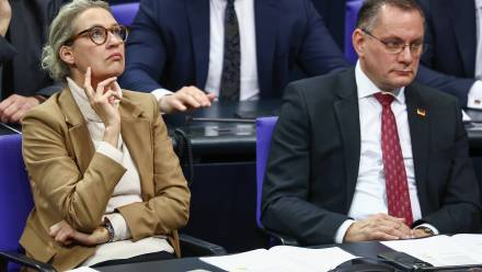 Liderzy AfD: Alice Weidel i Tino Chrupalla. Fot. PAP/EPA/FILIP SINGER