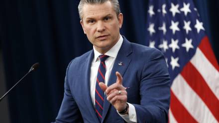 Sekretarz obrony USA Pete Hegseth. Fot. PAP/EPA/WILL OLIVER