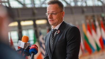 Peter Szijjarto Fot. PAP/EPA/OLIVIER HOSLET