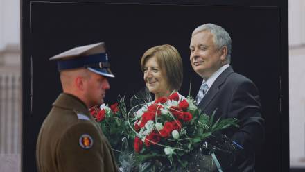 Zdjęcie zmarłej w katastrofie smoleńskiej pary prezydenckiej Marii i Lecha Kaczyńskich Fot. PAP/Paweł Supernak