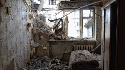 Zniszczenia po rosyjskim ataku Fot. PAP/Alena Solomonova