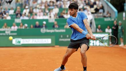 Tenisista Carlos Alcaraz. Fot. EPA/SEBASTIEN NOGIER 