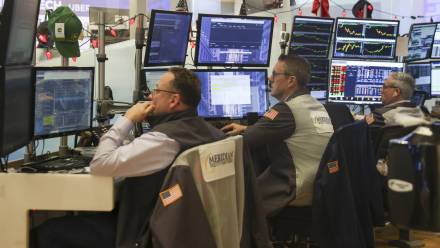 Po otwarciu sesji DJI wzrósł o 2,92 proc., a S&P 500 zwyżkował o 2,54 proc. Fot. PAP/EPA/	SARAH YENESEL (zdjęcie ilustracyjne)