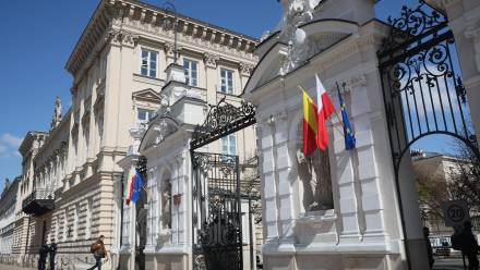 Brama Główna Uniwersytetu Warszawskiego Fot. PAP/Leszek Szymański