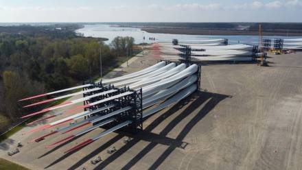 Świnoujście Offshore Terminal do 2030 r. ma zostać dwukrotnie powiększony Fot. PAP/Marcin Bielecki