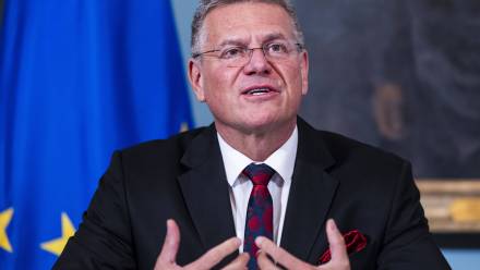 Unijny komisarz ds. handlu Marosz Szefczovicz Fot. PAP/EPA/JIM LO SCALZO