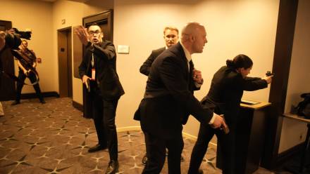 Służby na miejscu zdarzenia. Fot. EPA/Yuri Gripas / POOL