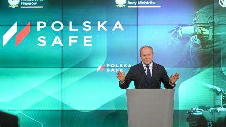 Wystąpienie premiera Donalda Tuska po podpisaniu umowy PAP/Marcin Obara