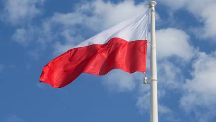 Polska flaga. Fot. PAP/Leszek Szymański