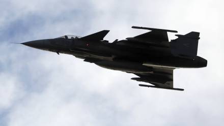 Samolot Gripen. Zdj. ilustracyjne. Fot. PAP/EPA/TOMS KALNINS