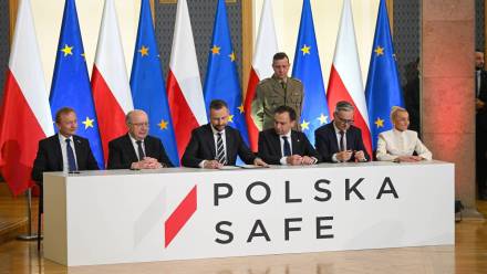  Piotr Serafin, Andrius Kubilius, Władysław Kosiniak-Kamysz, Andrzej Domański, Mirosław Czekaj, Marta Postuła. Fot. PAP/Marcin Obara