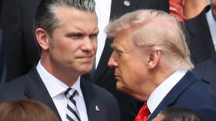  „WSJ”: Trump powiedział szefowi Pentagonu, że nie powinien źle traktować Polski. Fot. PAP/EPA/	MAXIM SHEMETOV / POOL