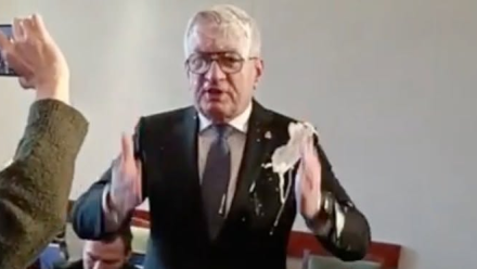 Prezydent Poznania Jacek Jaśkowiak podczas sesji rady miasta w Poznaniu, fot. x/@juraczarnecki, screenshot