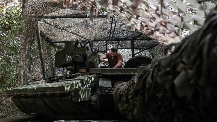 Ukraińscy żołnierze. Fot. PAP/EPA/MARIA SENOVILLA