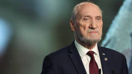 Poseł PiS Antoni Macierewicz. Fot. PAP/Albert Zawada