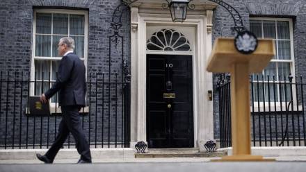 Premier Keir Starmer na Downing Street 10. Fot. PAP/EPA/TOLGA AKMEN