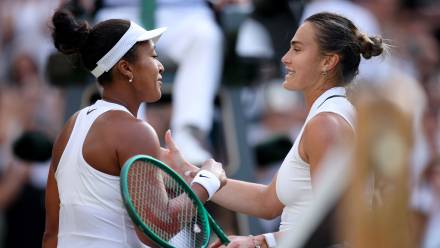 Naomi Osaka i Aryna Sabalenka Fot. PAP/EPA/ADAM VAUGHAN
