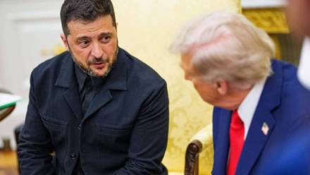 Wołodymyr Zełenski i Donald Trump Fot. PAP/EPA/AARON SCHWARTZ / POOL