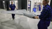 Prezentacja linii produkcyjnej bezzałogowych powietrznych systemów uzbrojenia w zakładzie spółki Hornet - Polskie Drony w Sochaczewie. Fot. PAP/Paweł Supernak