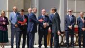 Prezydent RP Karol Nawrocki (L-front) podczas uroczystości wręczenia nominacji profesorskich w Pałacu Prezydenckim w Warszawie. Fot. PAP/Paweł Supernak