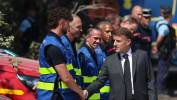 Prezydent Macron podczas wizyty w Fontainebleau. Fot. PAP/EPA/MOHAMMED BADRA/ POOL