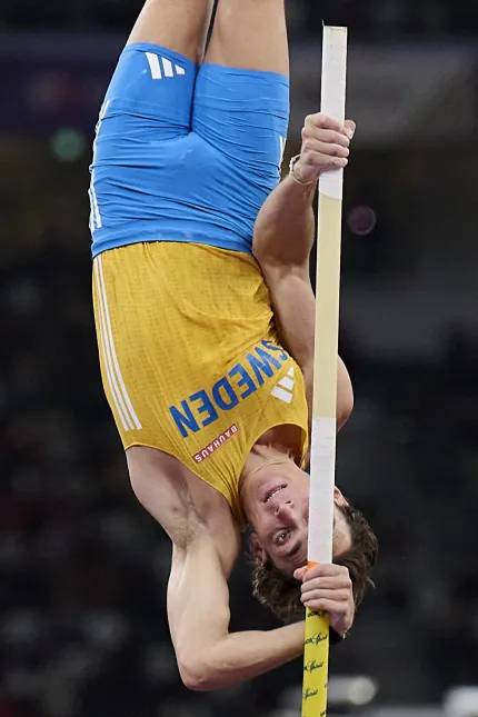 Armand Duplantis. Fot. PAP/Adam Warżawa