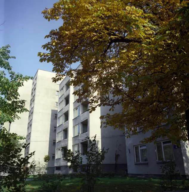  Architektura powojennego modernizmu - osiedle Szwoleżerów, położone w obrębie ulic: Szwoleżerów–Czerniakowska–Dragonów. Budowane w latach 1972–1974 według projektu architekt Haliny Skibniewskiej. Fot. PAP/Jan Hausbrandt